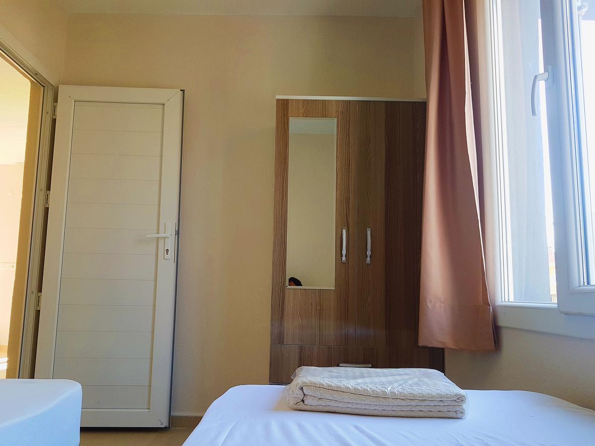 Ata Apart Hotels Ürkmez Exteriör bild