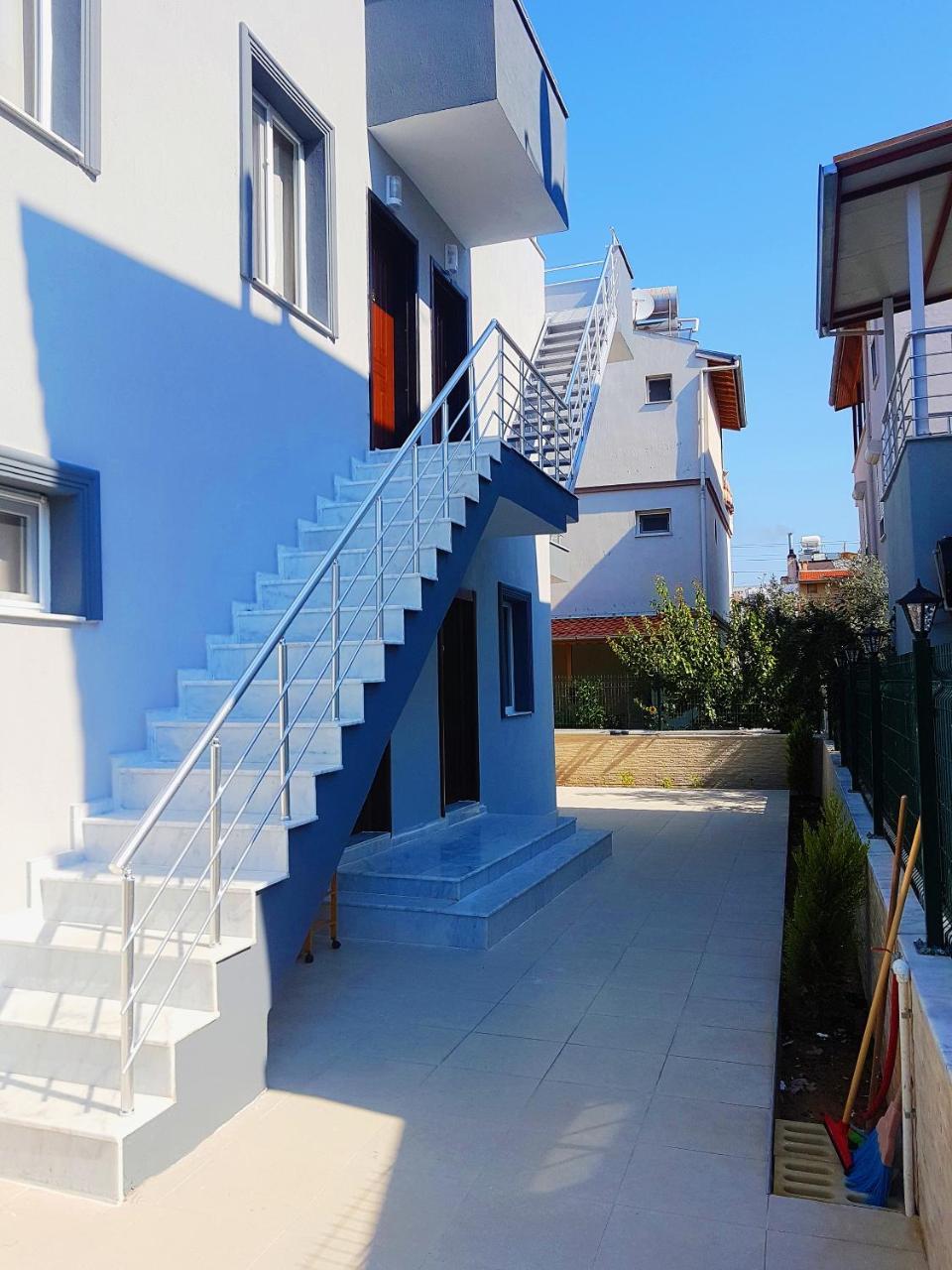 Ata Apart Hotels Ürkmez Exteriör bild